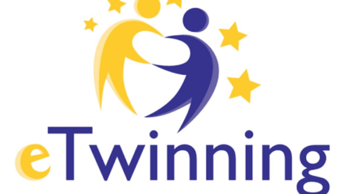Okulumuzda Yürütülen E-Twinning Projeleri Ulusal ve Avrupa kalite etiketi almaya hak kazanmıştır.